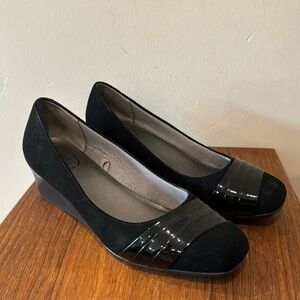Life Stride Simply Comfort Garcia Black
Wedge Pumps Size 7.5
